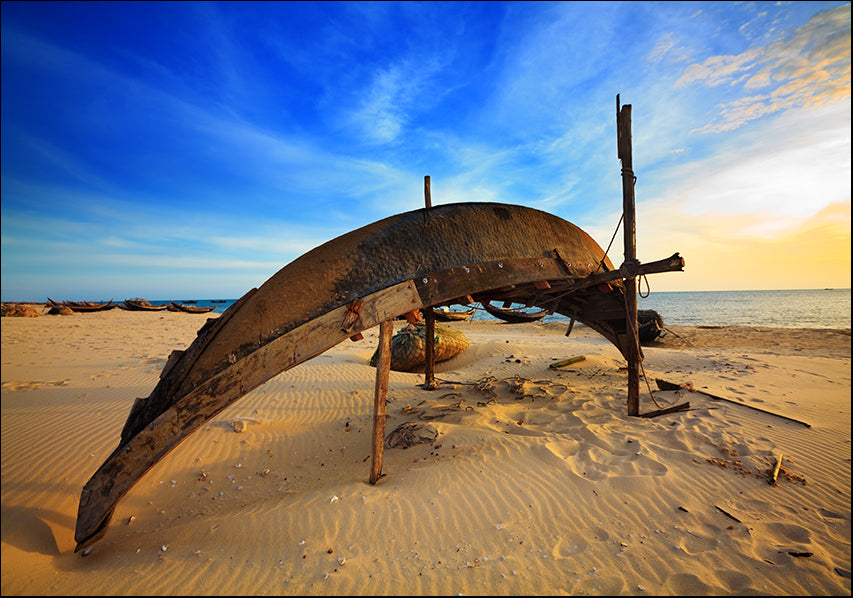 10903733 Boat at the beach, available in multiple sizes