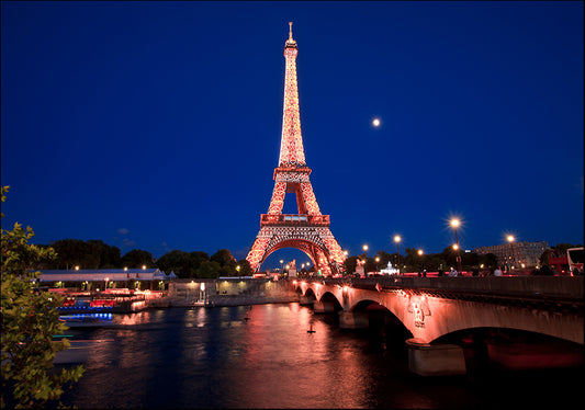20029075 Eiffel tower at night, available in multiple sizes