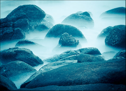 65164573 seashore with blue tone, available in multiple sizes - Chamton