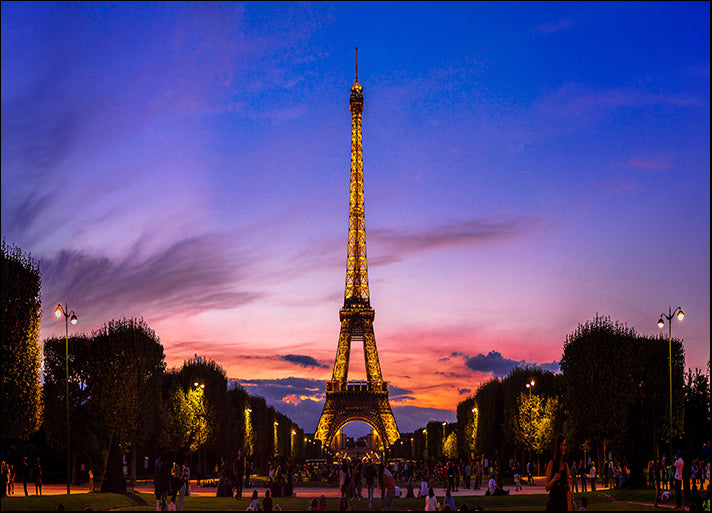 i1464956 Eiffel Tower At Sunset In Paris, available in multiple sizes